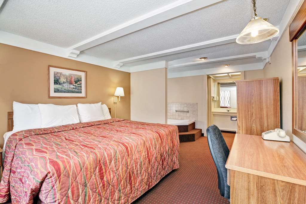Knights Inn Charleston West Virginia Chambre photo