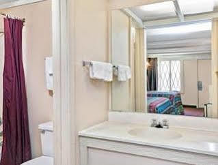 Knights Inn Charleston West Virginia Extérieur photo